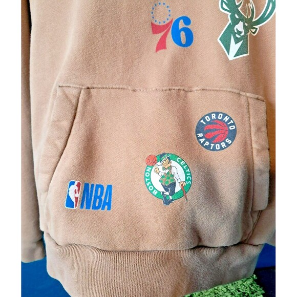 Hollister All NBA Team Logo Sweatshirt Hoodie Size Medium Brown - Picture 3 of 13